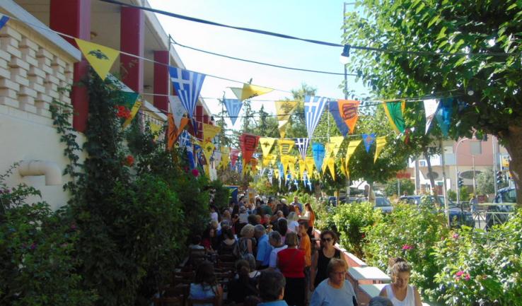 Πανήγυρις παρεκκλησίου Αγ. Φανουρίου στην Αγ. Τριάδα Πετρ.