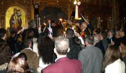 Μεγάλη Εβδομάδα και Ανάσταση στην Αγ. Τριάδα Πετρουπ.