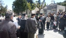 Επιτάφιος στο κοιμητήριο Πετρουπόλεως