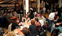 Δύο φιλανθρωπικές χοροεσπερίδες της Αγ. Τριάδος Πετρ.