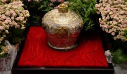 Η κάρα του Αγ. Επιφανίου στον Αγ. Δημήτριο Πετρουπόλεως