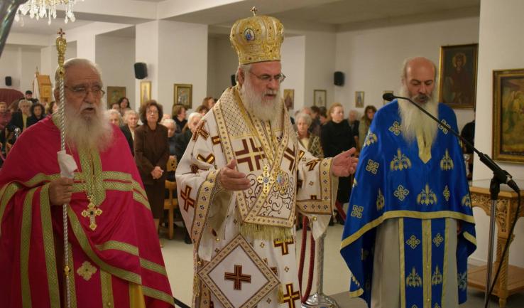 Ο Σεβασμιώτατος στον Ι.Ν. Παμμεγίστων Ταξιαρχών