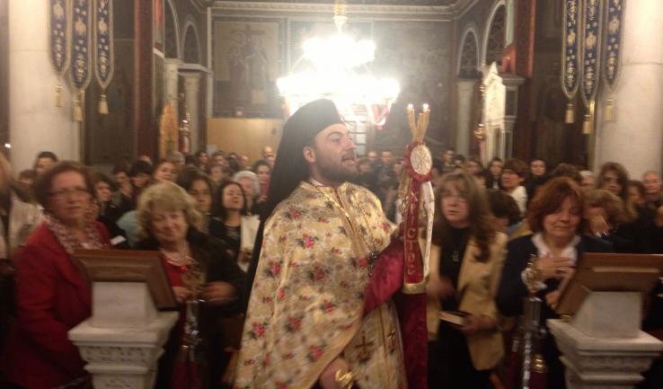 Η αναστάσιμη Θεία Λειτουργία στην Κοίμηση Θεοτόκου Αχαρνών